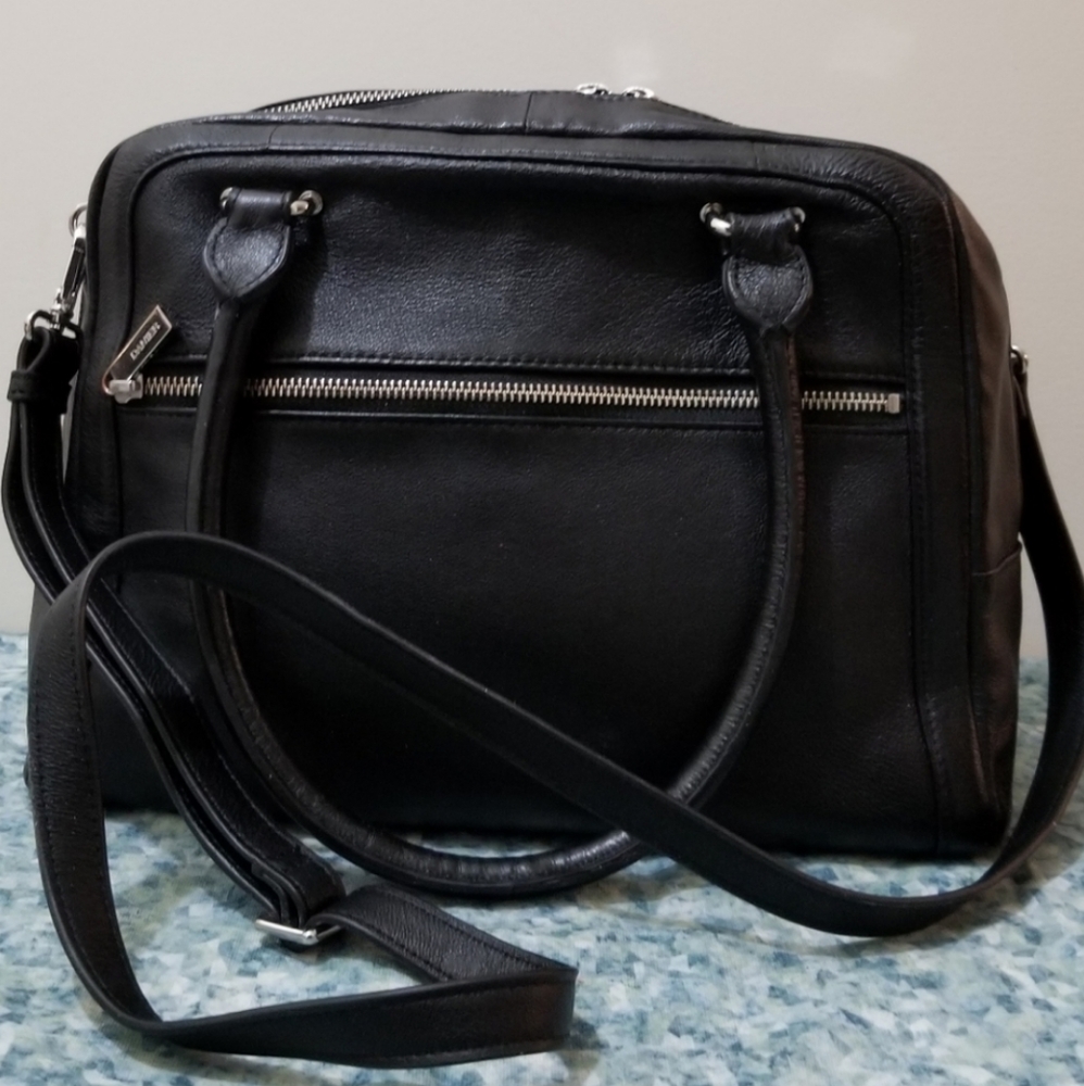 Genuine leather Danier black handbag